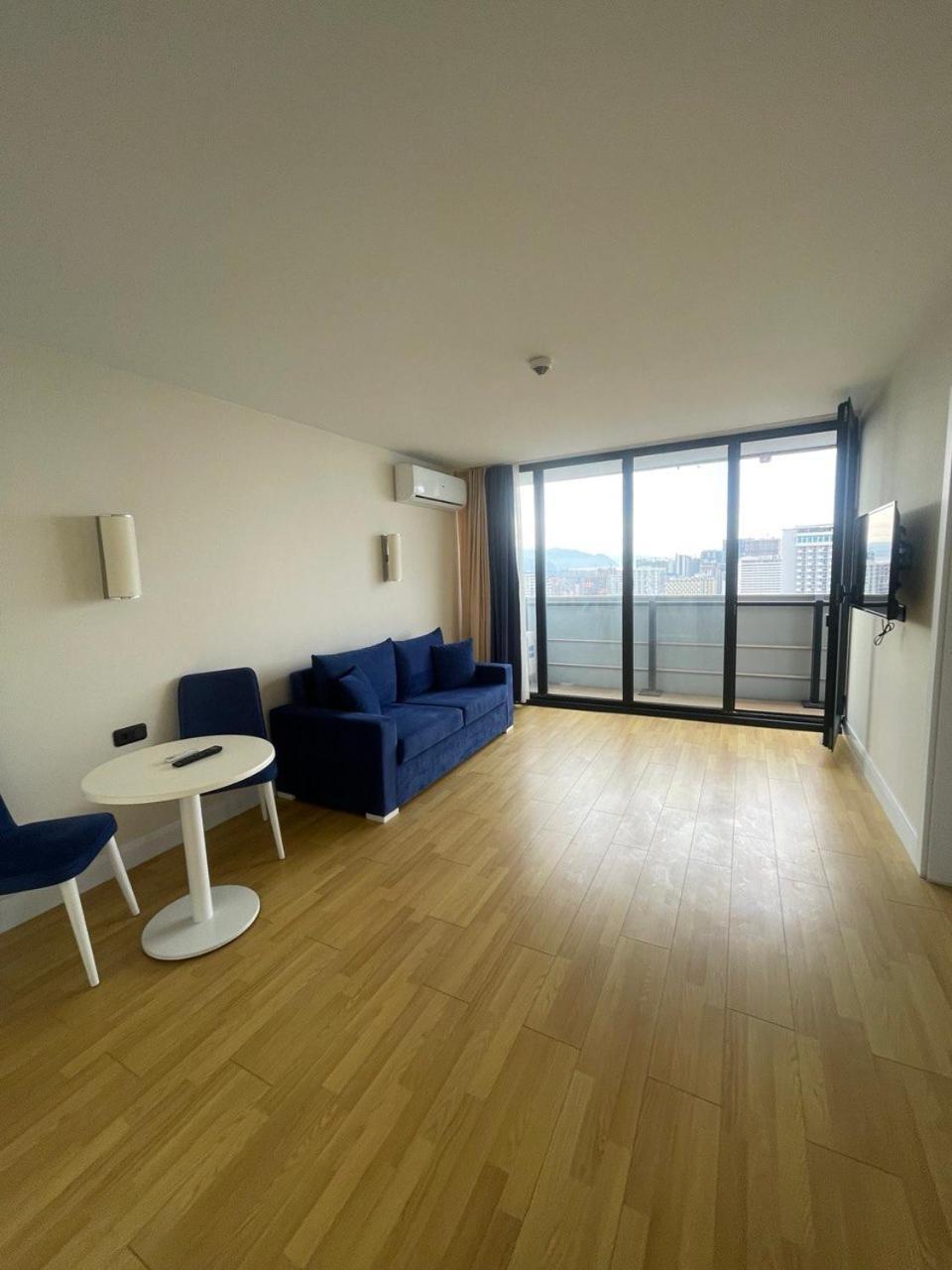 Orbi City Panorama Towers Hotel Batumi Bagian luar foto