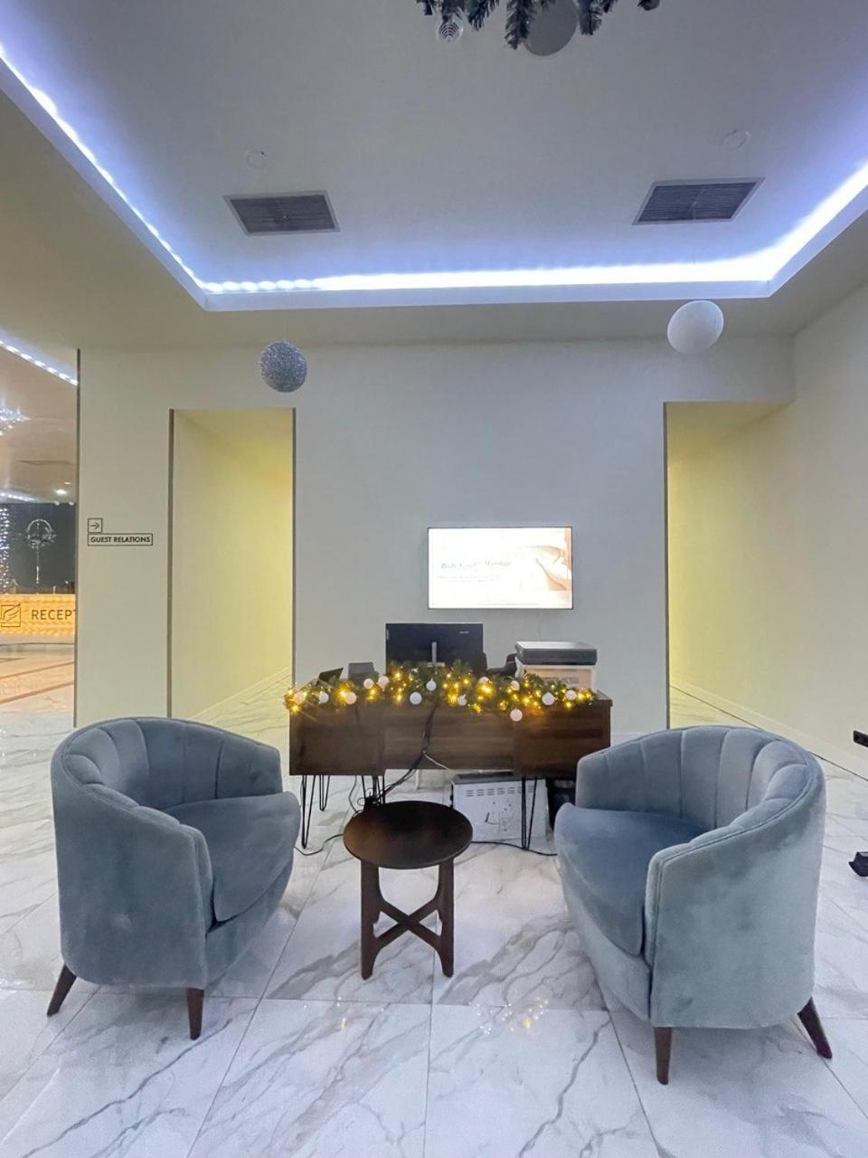 Orbi City Panorama Towers Hotel Batumi Bagian luar foto