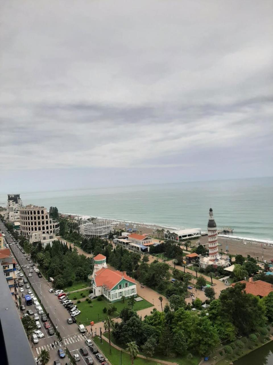 Orbi City Panorama Towers Hotel Batumi Bagian luar foto