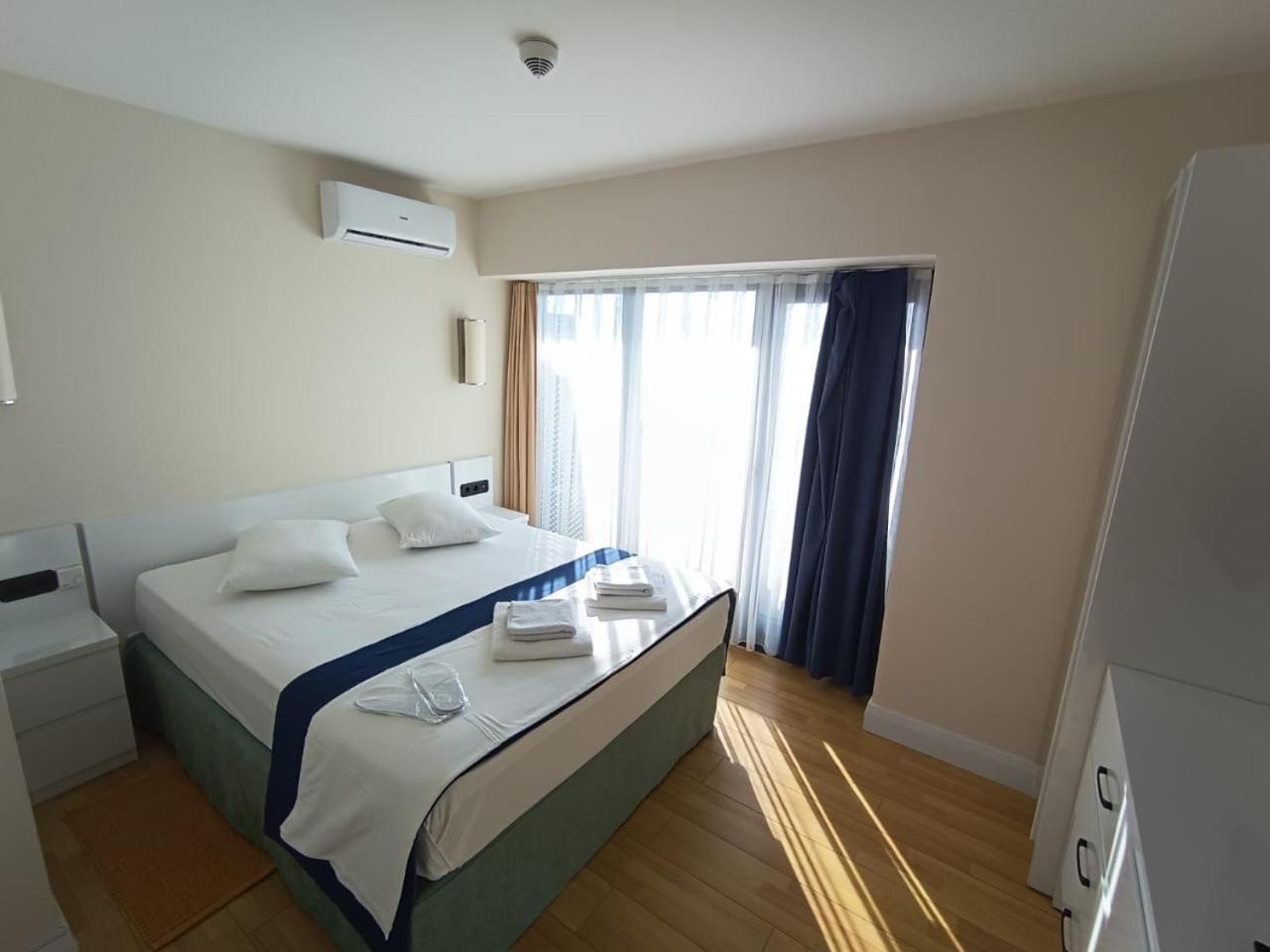 Orbi City Panorama Towers Hotel Batumi Bagian luar foto